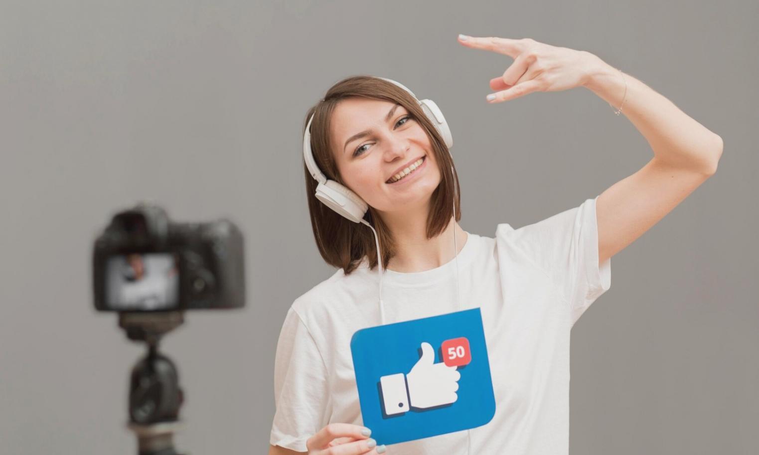 zephyrosia Büro in Kronach mit Blick auf Audioarbeitsplätze